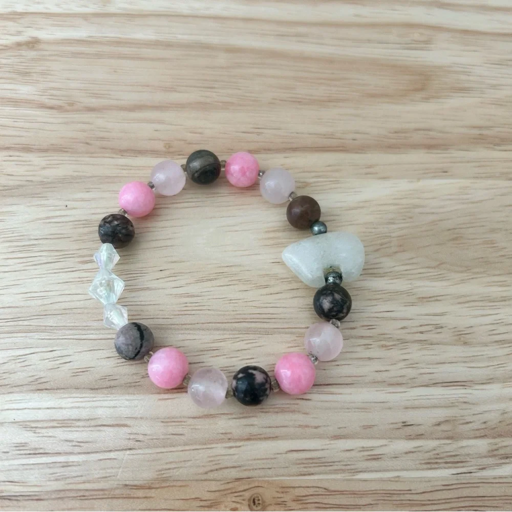 Handmade Pink Gemstone Children’s Bracelet – Rose Quartz & Rhodonite Beads